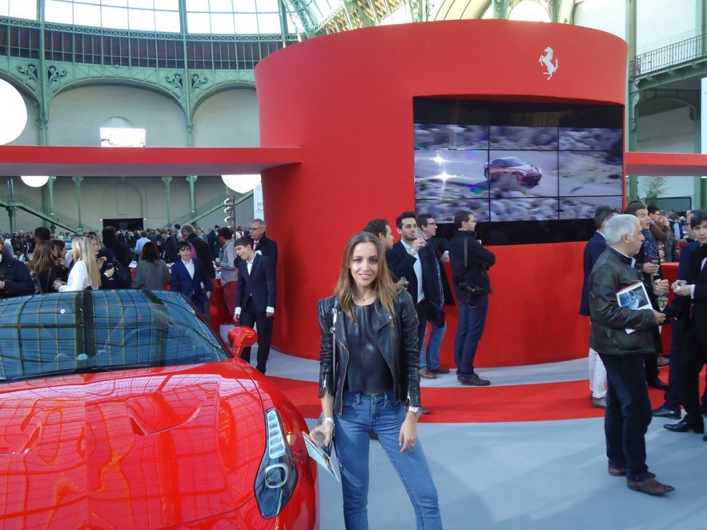 La sublime Carla Ginola chez Ferrari
